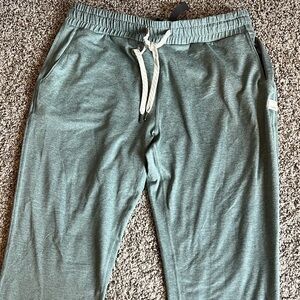 Vuori Green Joggers Relaxed Fit Sweatpants